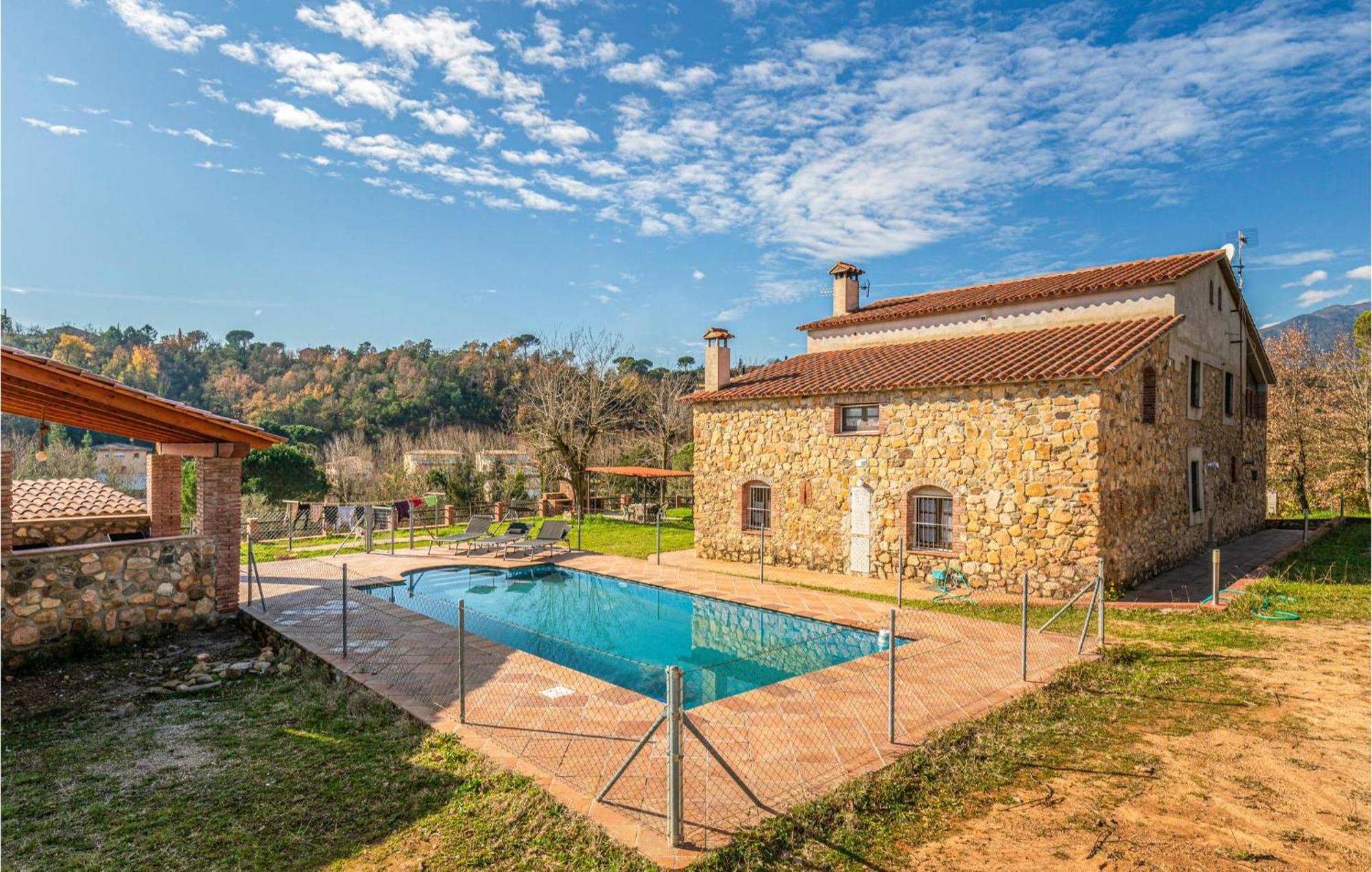 Awesome Home In Riells I Viabrea With Wifi Breda Extérieur photo